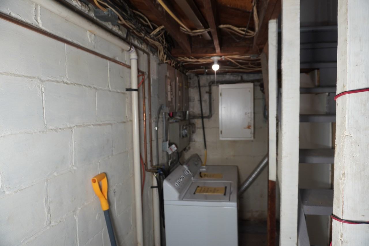 3006 Sollers Point Road - Photo 2 of 6