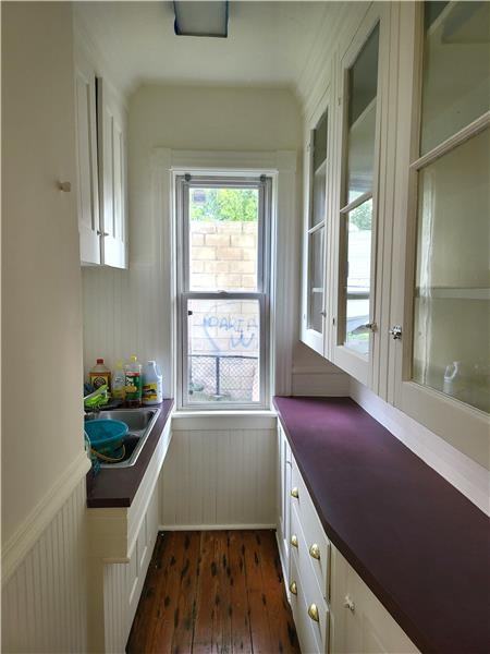 15 Gifford St - Photo 2 of 12