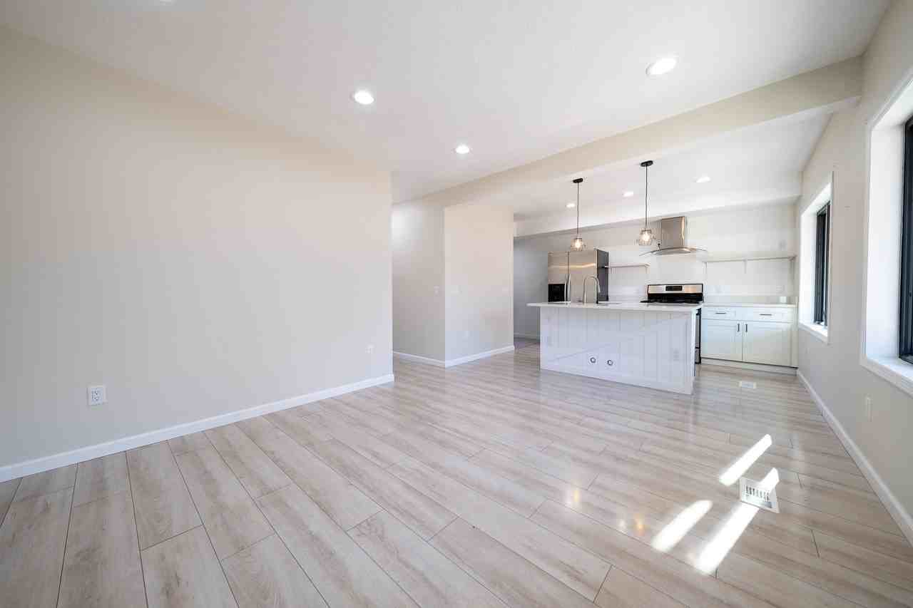 10th Avenue North, South St Paul (158, Main Level Unit) MJ - Photo 2 of 21