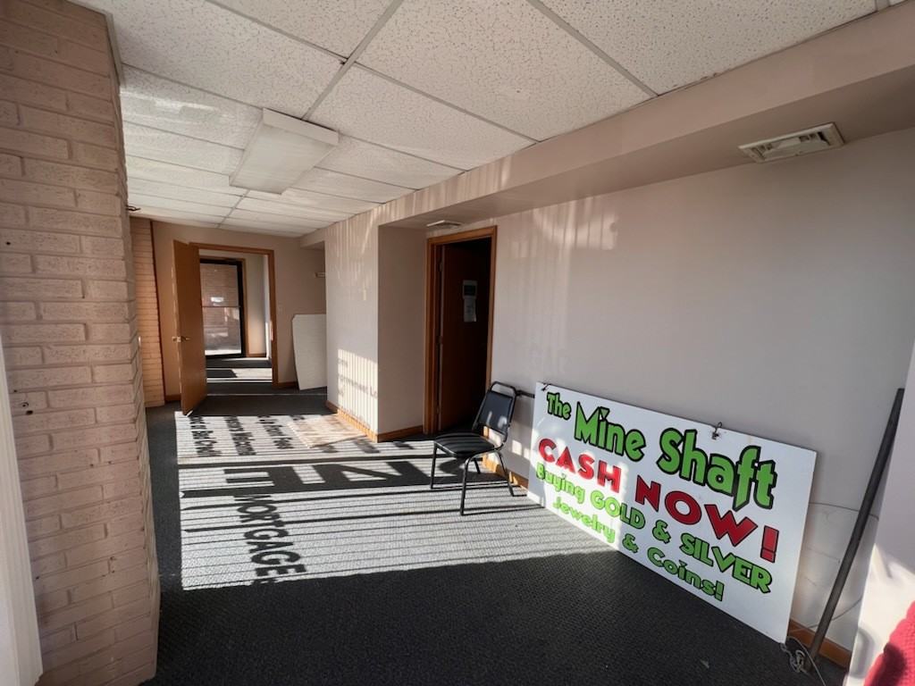 485 West Broad Street - Photo 2 of 21