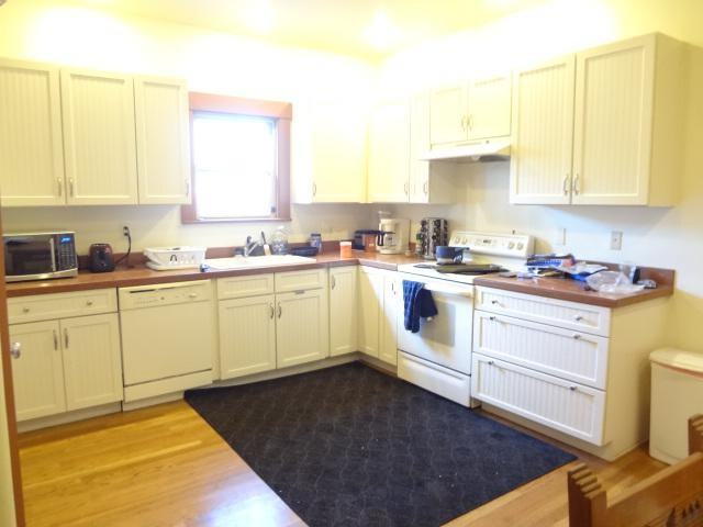 1441 North Euclid Avenue - Photo 2 of 7