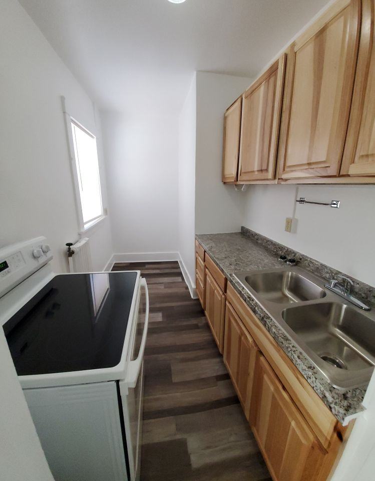 3407 1st Ave N #10 - Photo 5 of 8