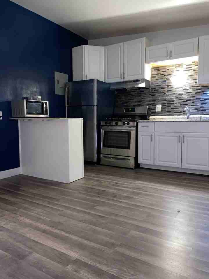 965 Brentwood St #2-967 - Photo 4 of 14