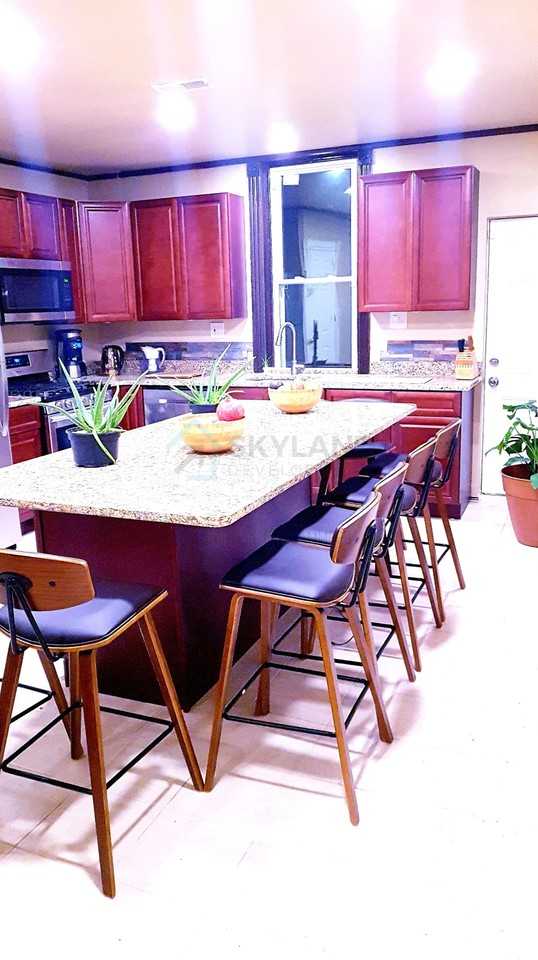 2237 N 10th St - Photo 2 of 31