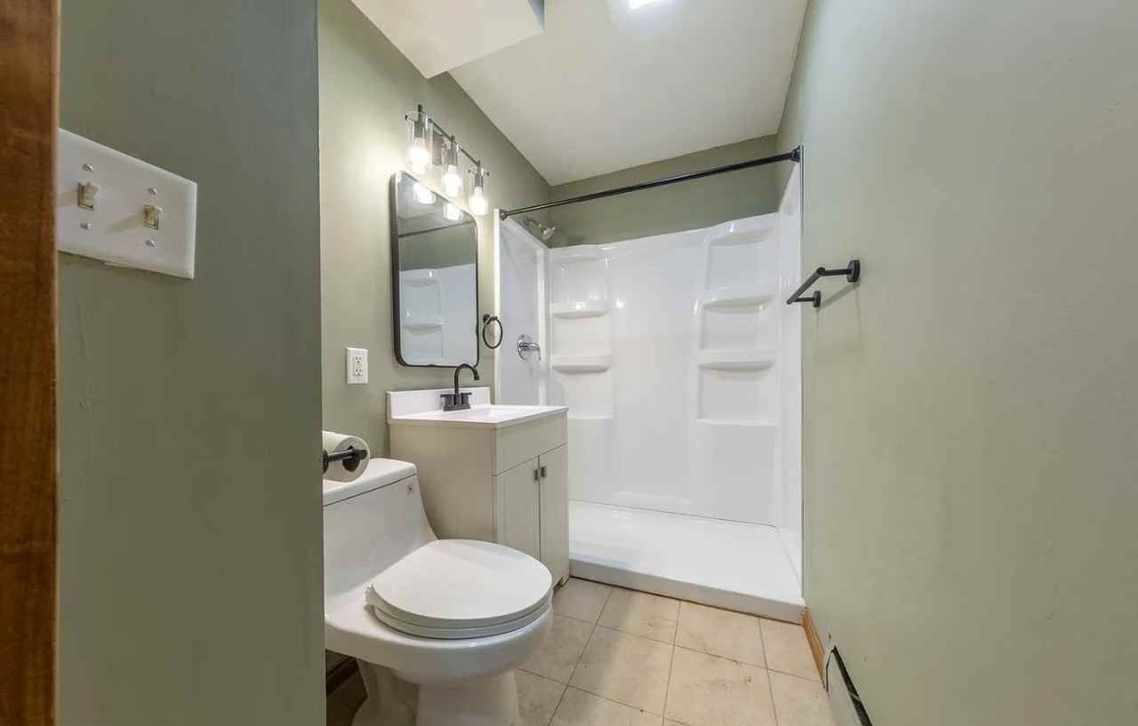 2624 Aldrich Ave S #1 - Photo 7 of 13