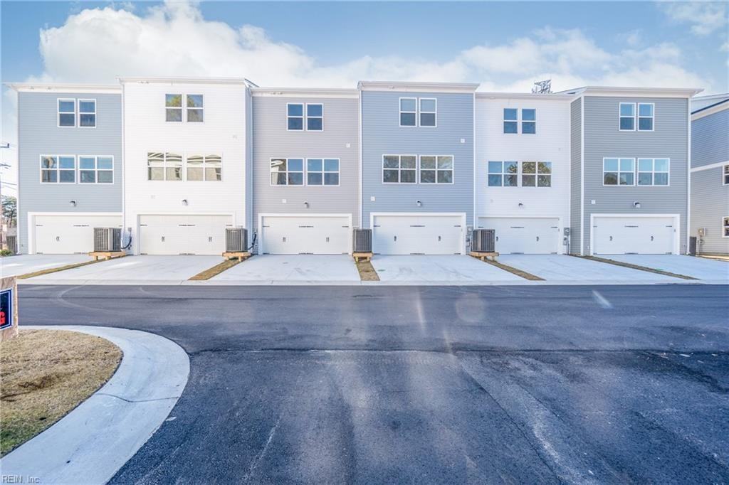 718 Fishermans Rd - Photo 3 of 25