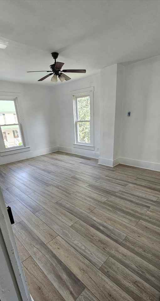 58 Pearl St #MAIN - Photo 3 of 6