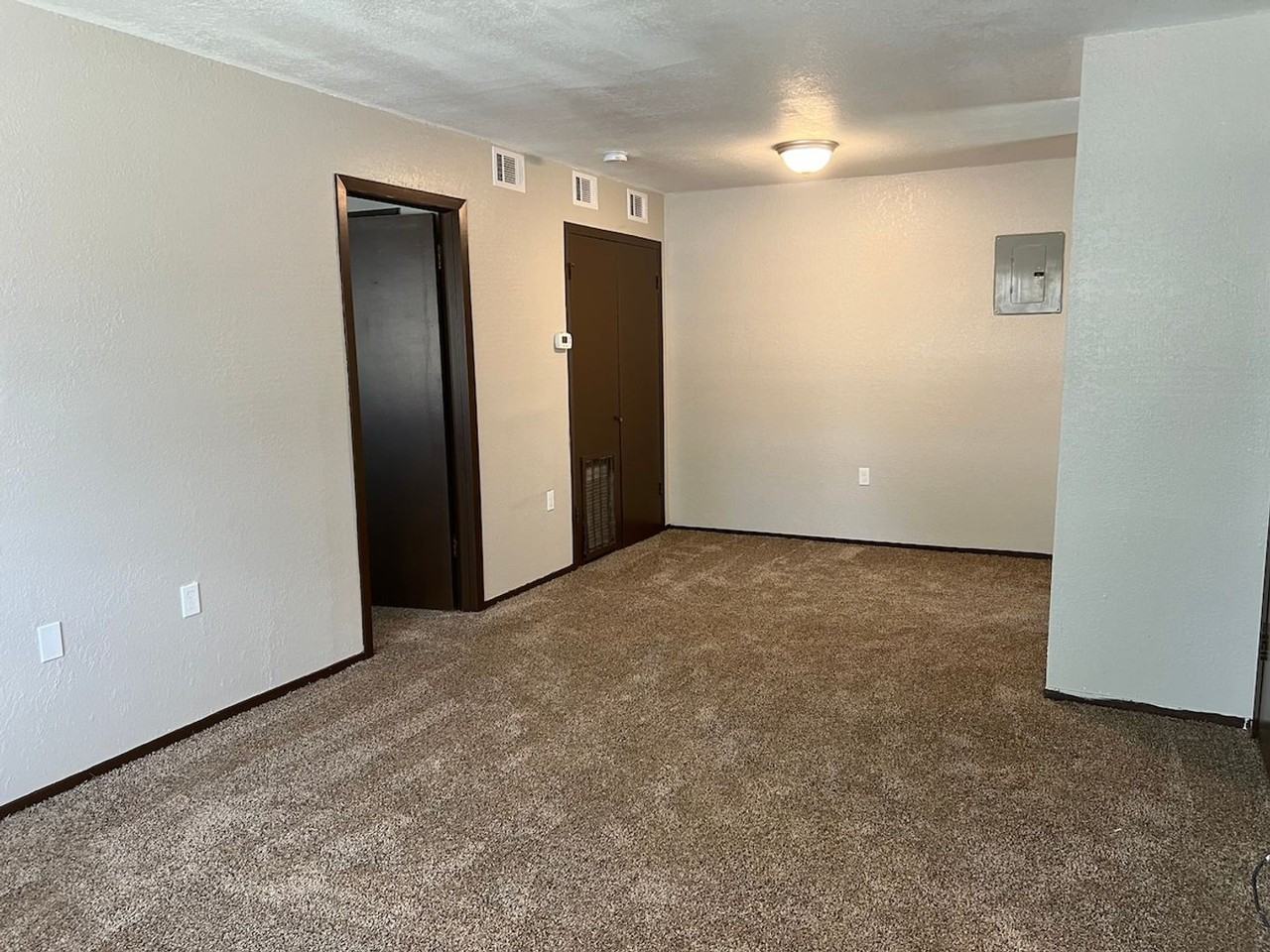 Creekside Apartments - Photo 6 of 22