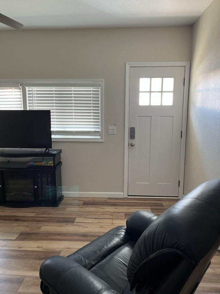 310 N Otsego Ave #C - Photo 2 of 5