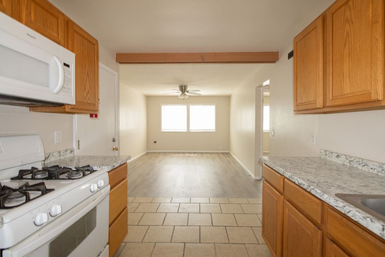 Eastgate Apartments - Photo 6 of 21