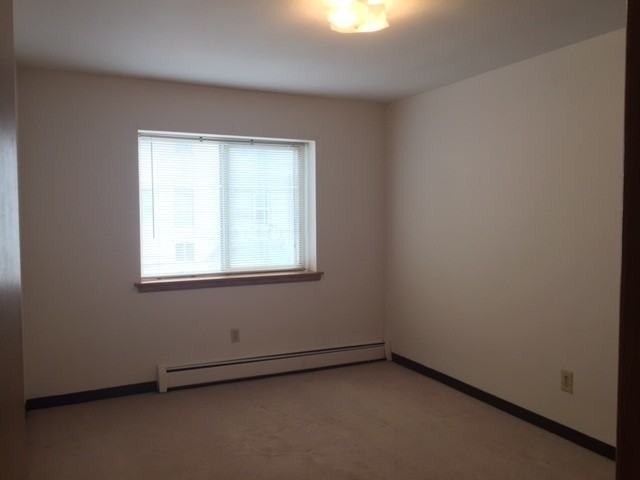 Carriage Court - Photo 4 of 31