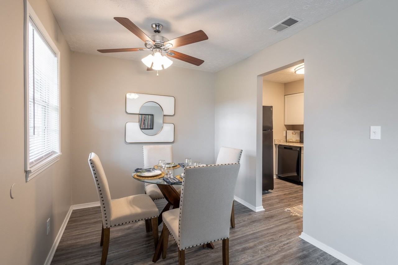 Courtyard Apartments - Photo 5 of 25