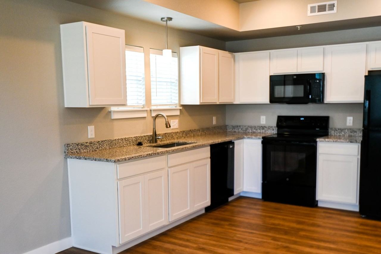 Kaleidos - Photo 3 of 34