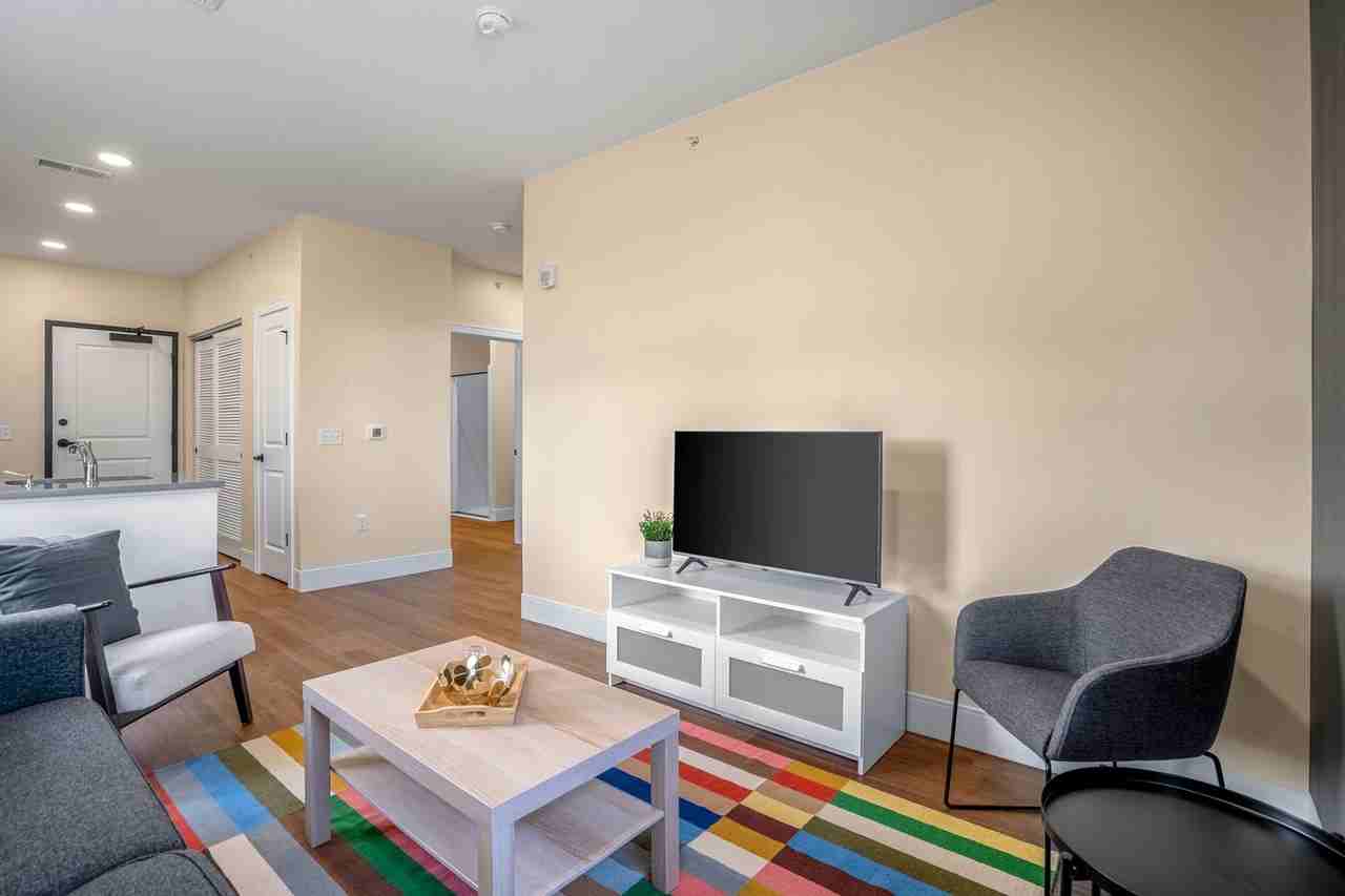 McCulloch Building - Photo 2 of 16