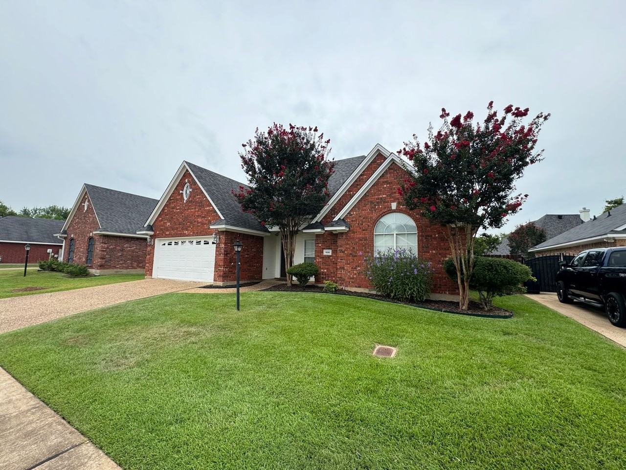 9080 Southern Charm Dr - Photo 2 of 18