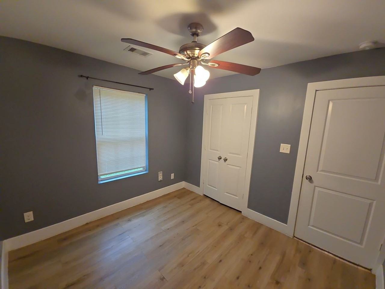 11435 Raincove Dr #B - Photo 3 of 28