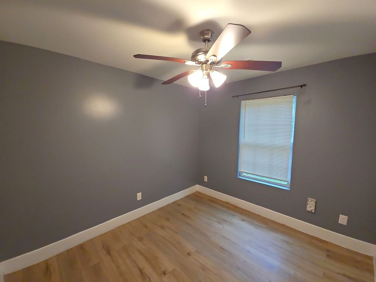 11435 Raincove Dr #B - Photo 5 of 28