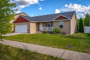 featured image of 2926 E Thrush Dr