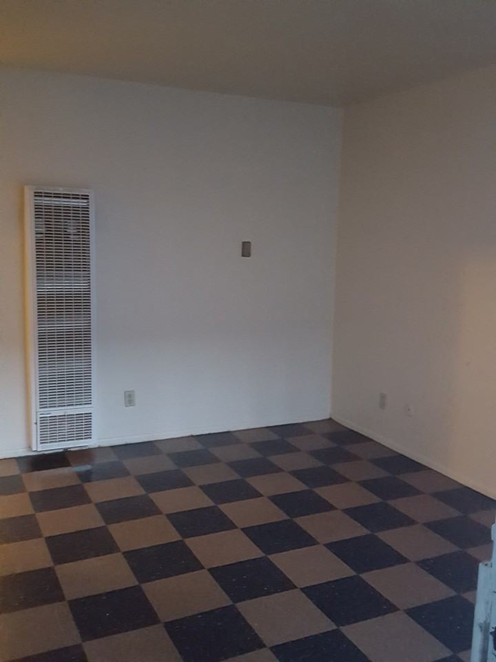 2121 Gold Ave SE - Photo 5 of 33