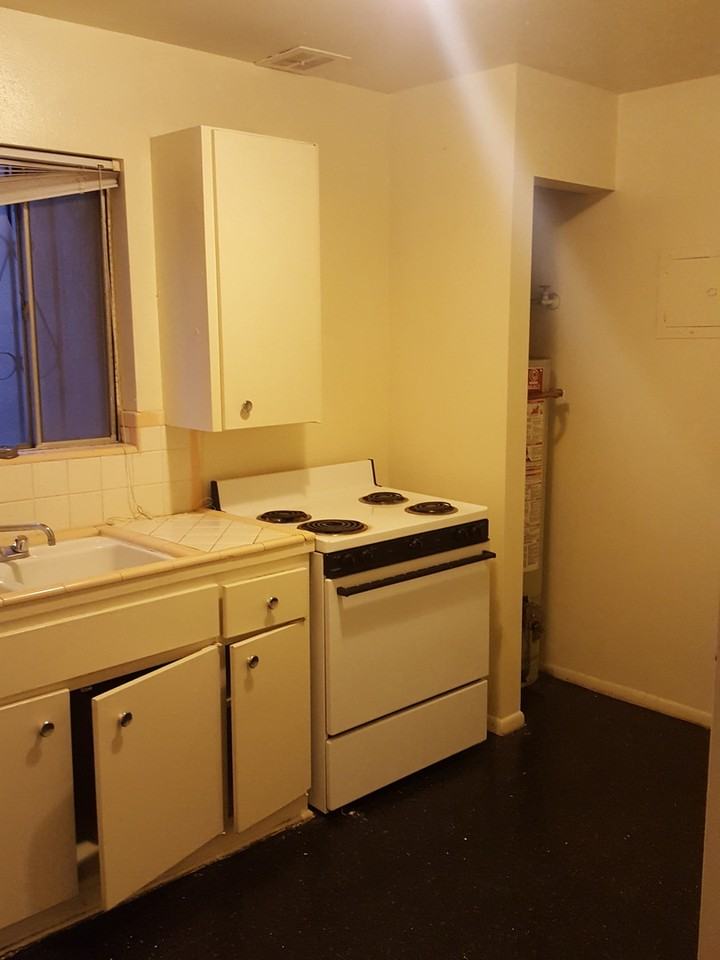 2121 Gold Ave SE - Photo 6 of 33