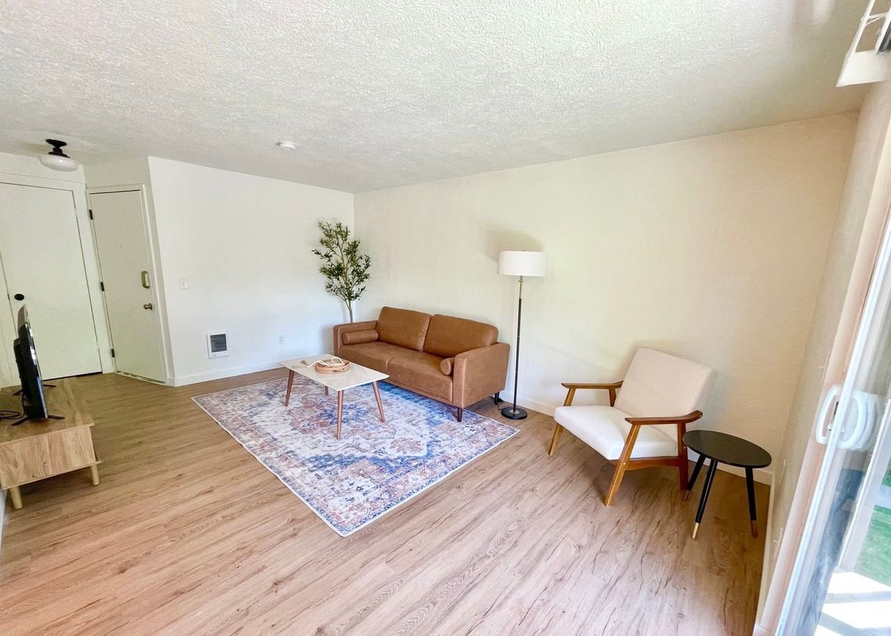 1110 West 10th Avenue - Photo 3 of 14