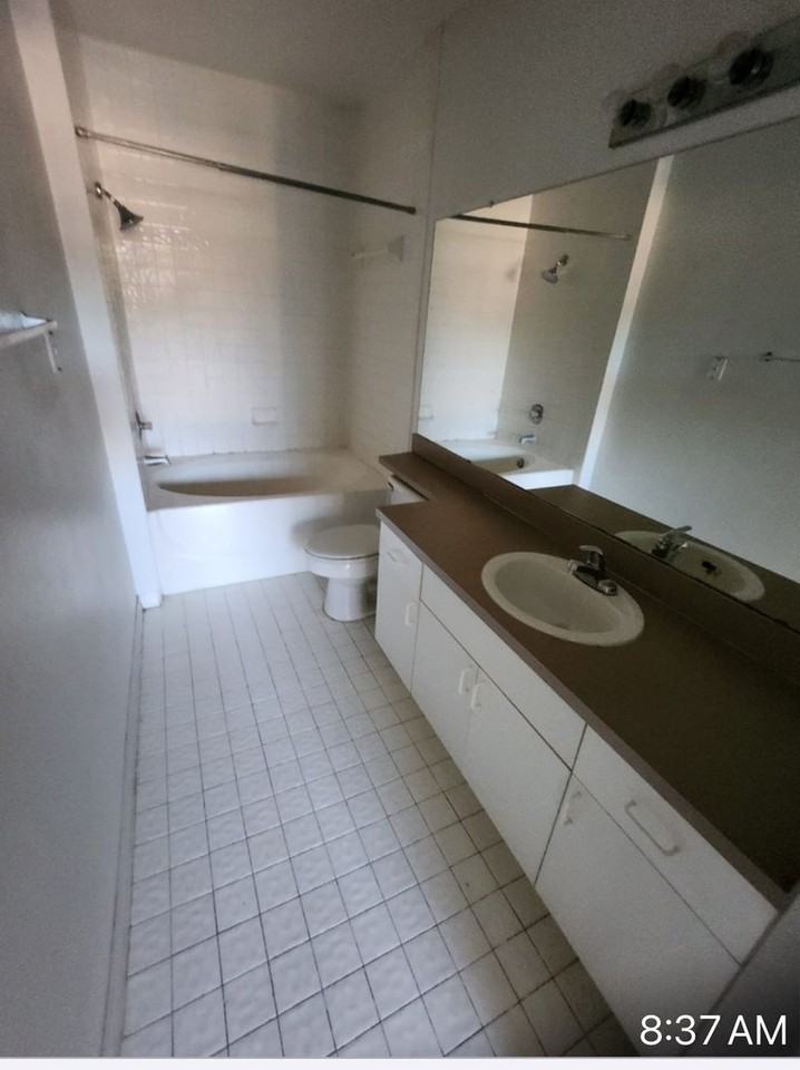 5518 Metrowest Blvd - Photo 5 of 10