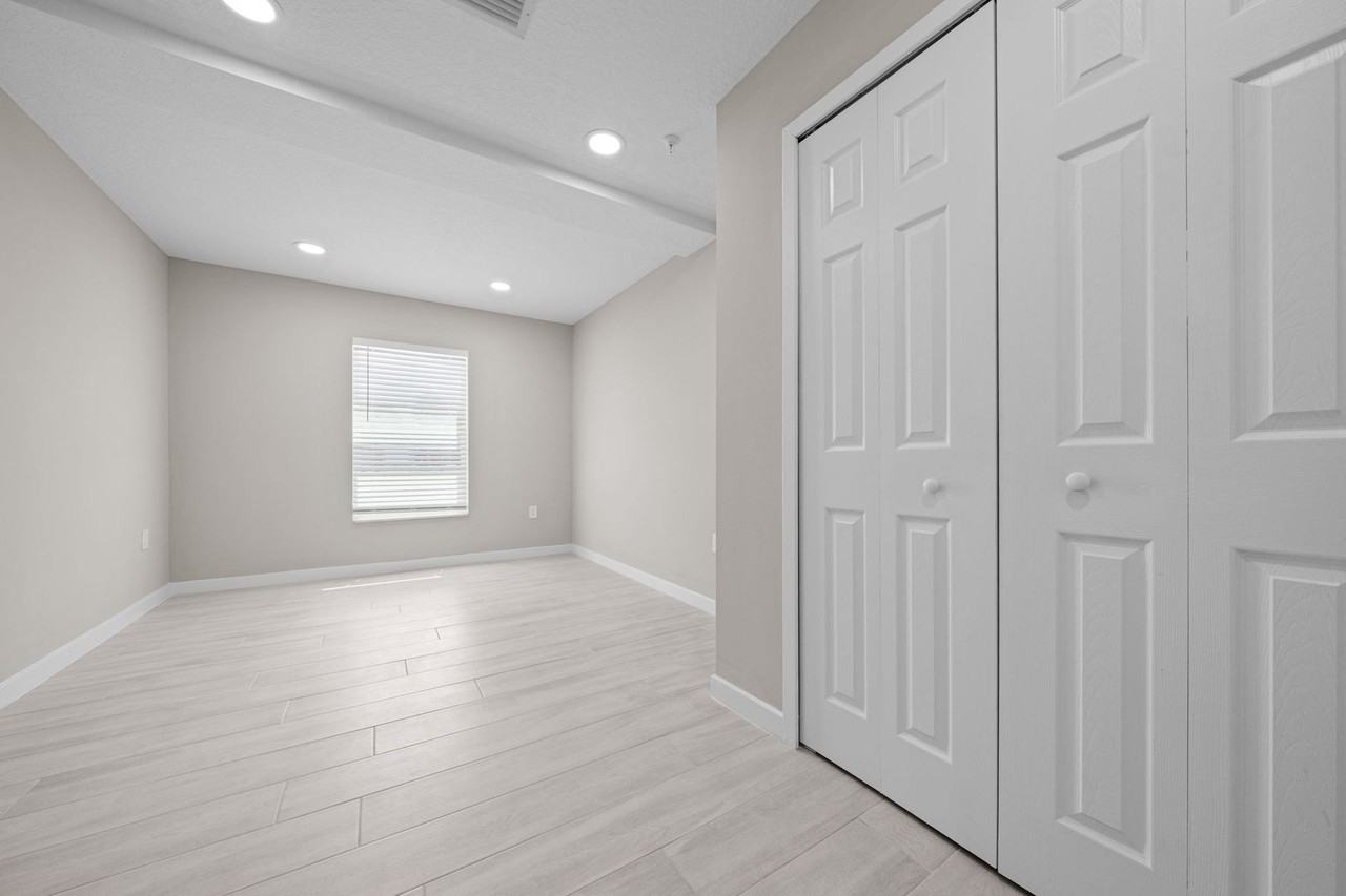 1700 Forest - Photo 6 of 50