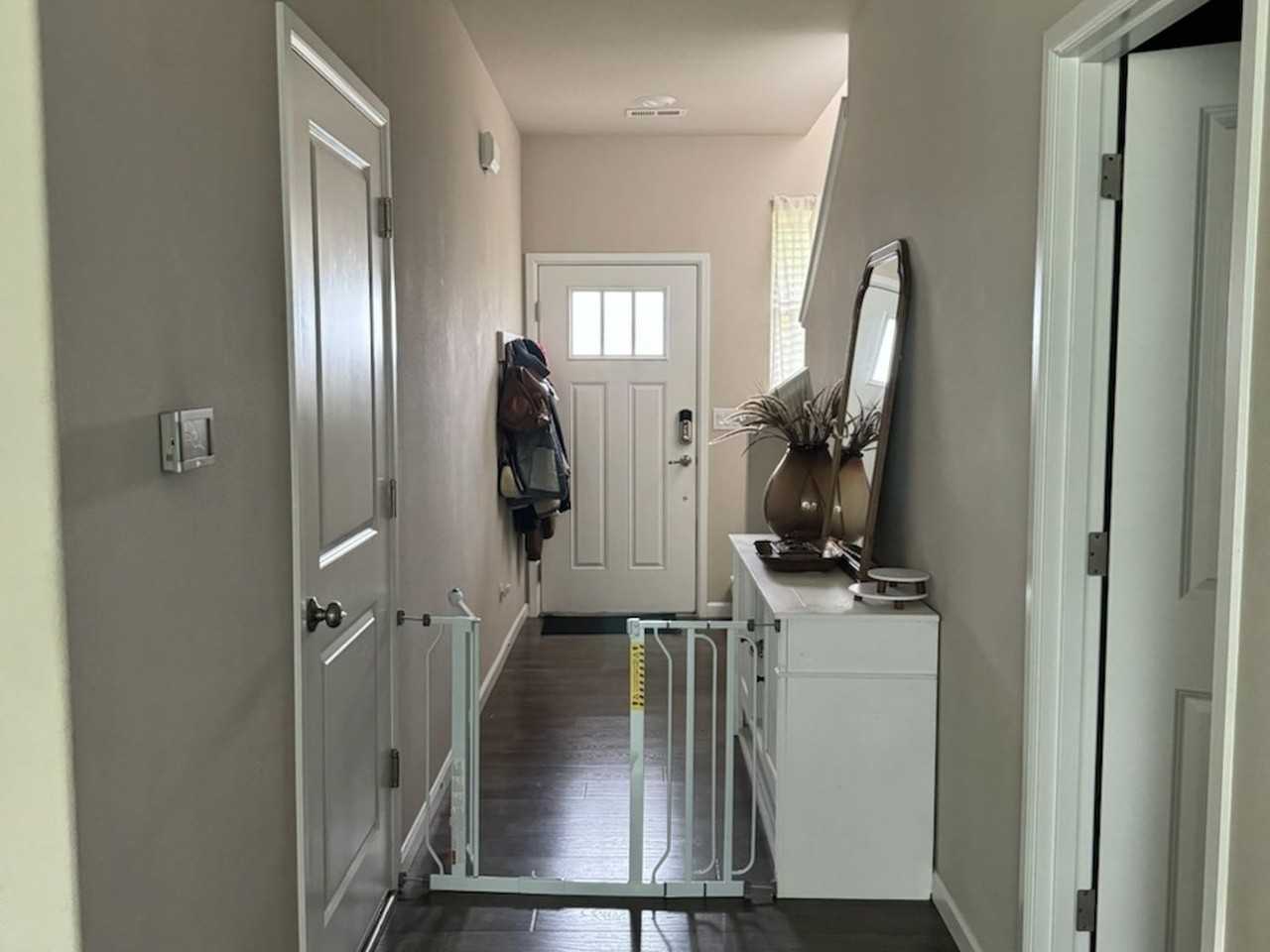 4132 Cameron Dr Ne - Photo 3 of 27