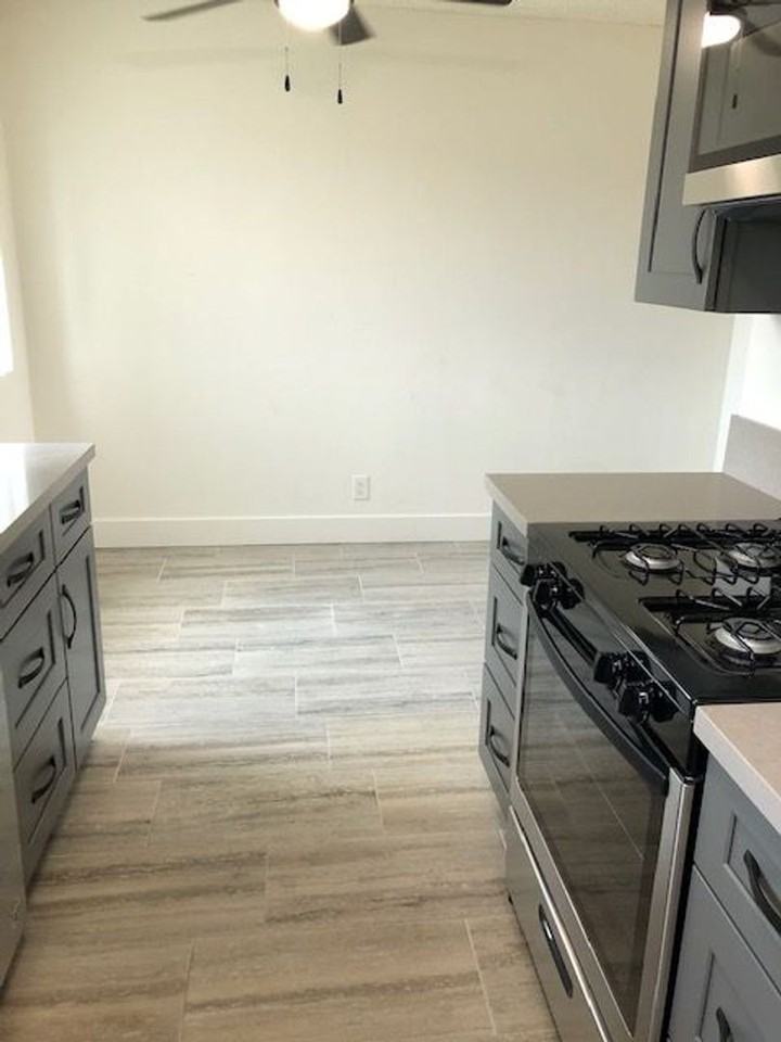 9330 Palm St #A - Photo 6 of 11