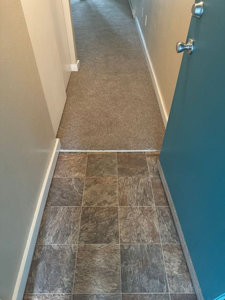 La Vista Apartments - Photo 4 of 15