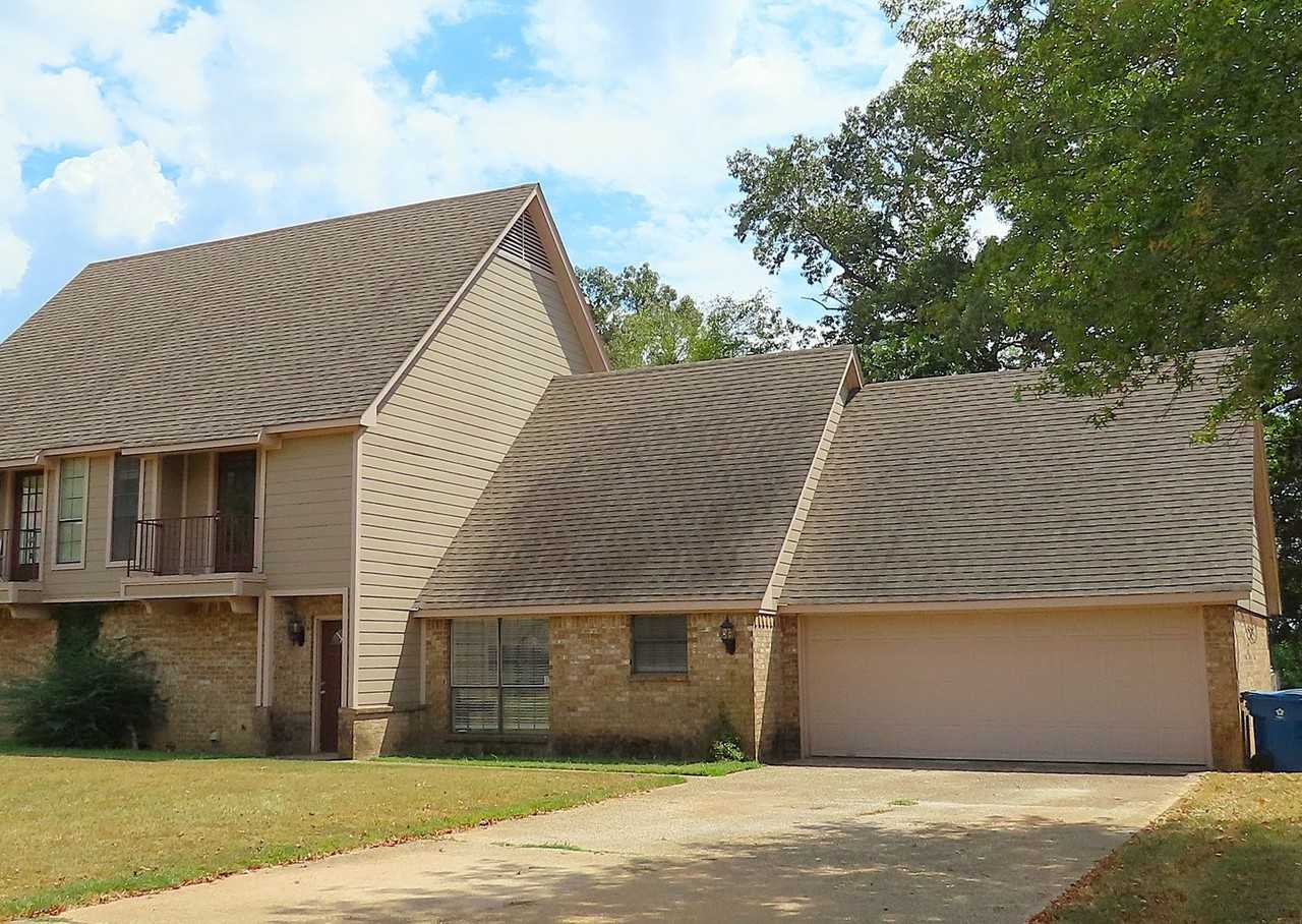 704 Kelli - Photo 2 of 35