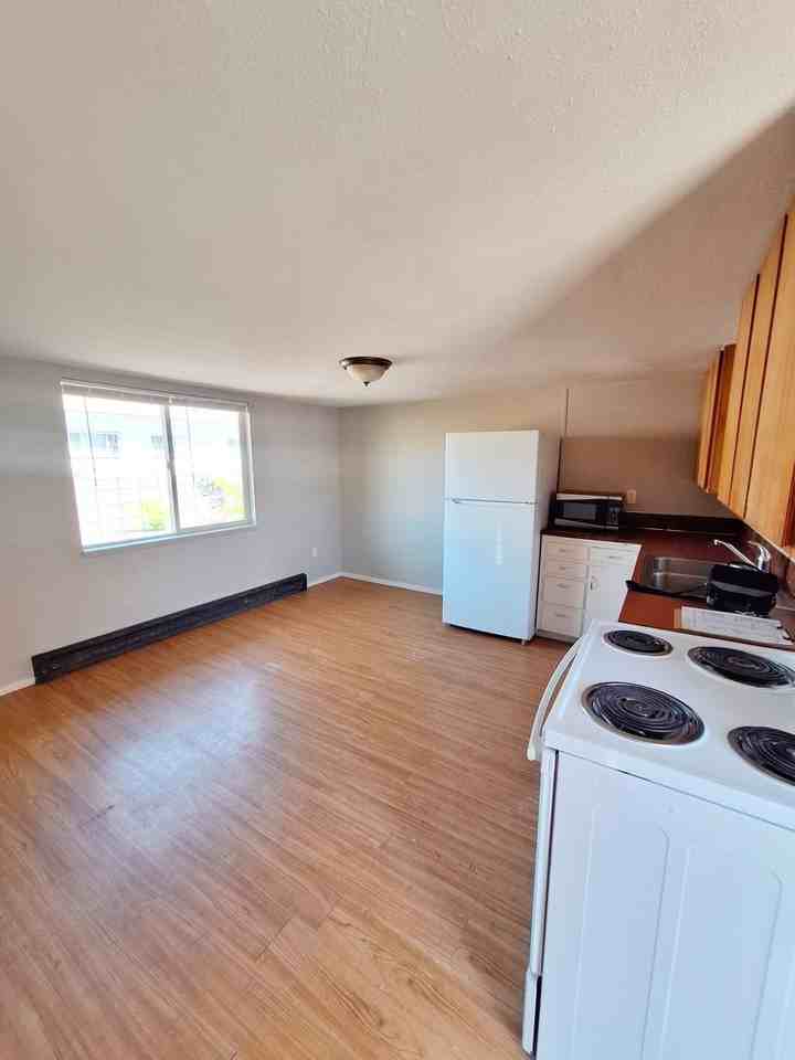 2903 Ne Riverside Ave #20 - Photo 3 of 5