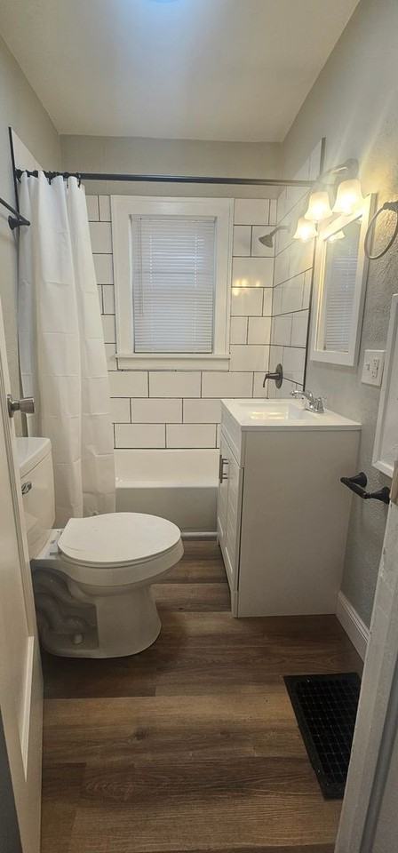 2115 West 8th Street - Photo 2 of 7