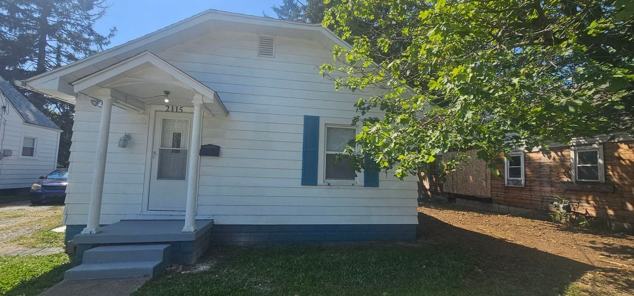 2115 West 8th Street - Photo 7 of 7