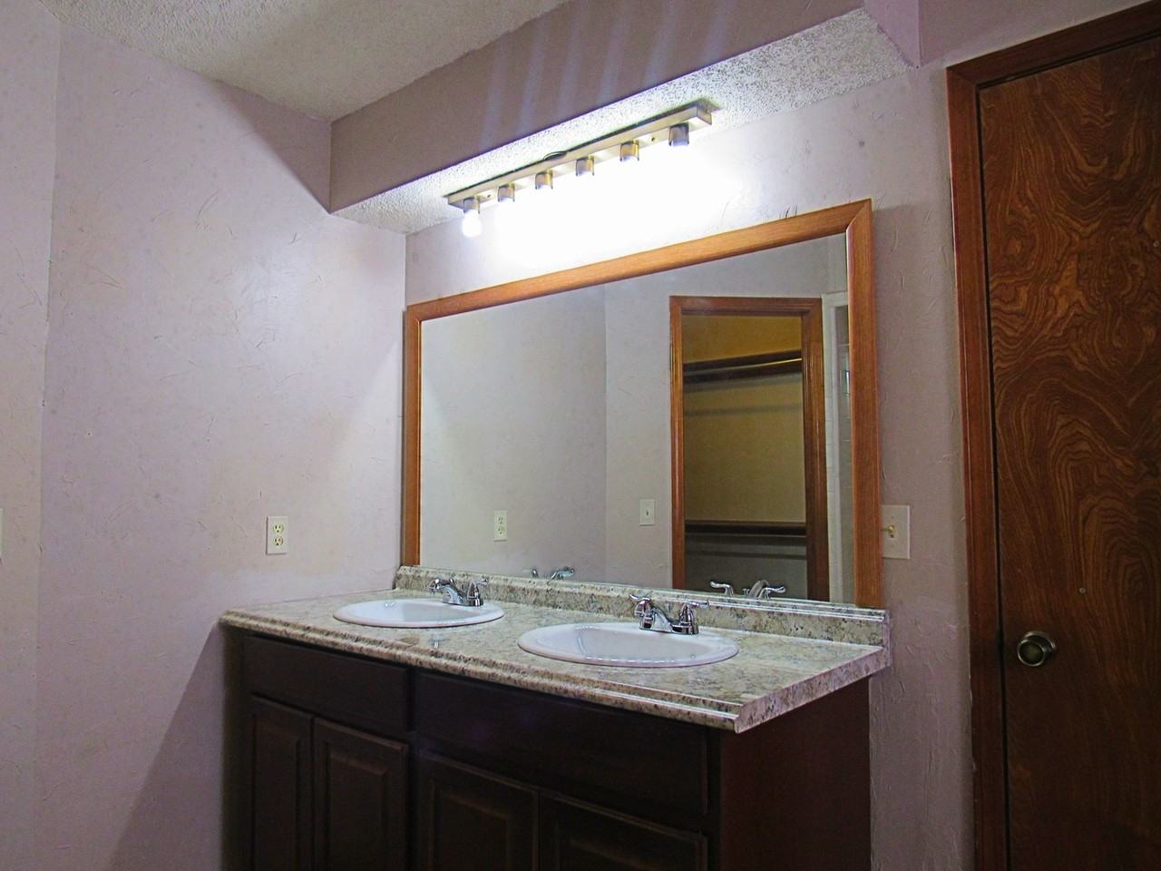 12400 Eric Field Pl - Photo 7 of 14