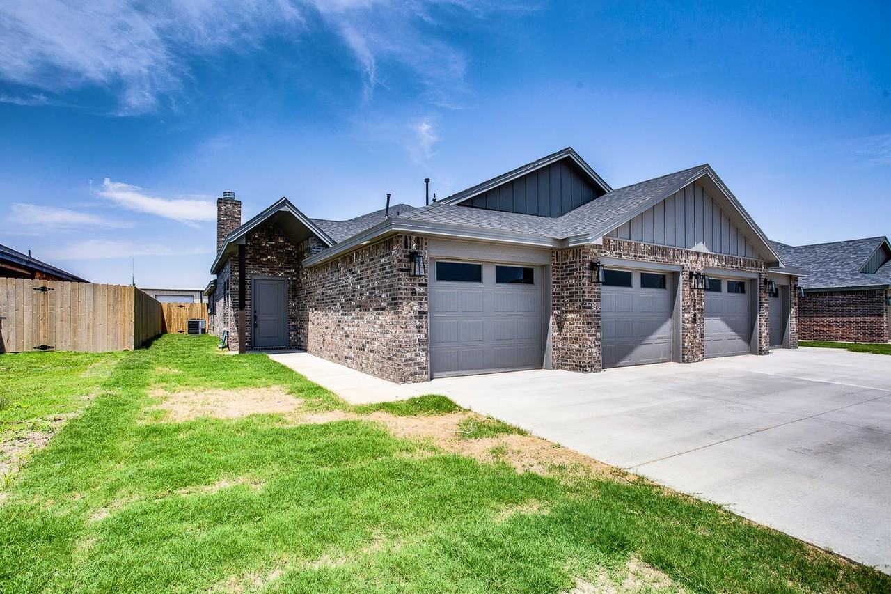 NH 12106 Elkhart Avenue - Photo 3 of 18