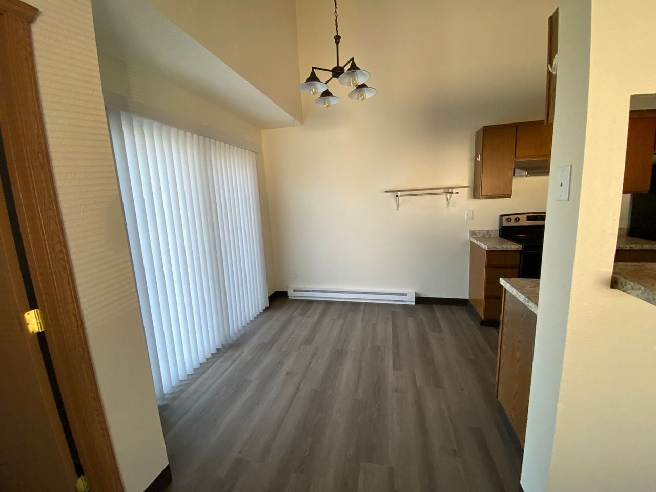 85 Center St Apt D - Photo 4 of 19