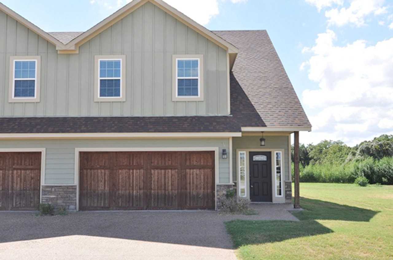 116-122 Eagle Meadow Drive - Photo 2 of 27