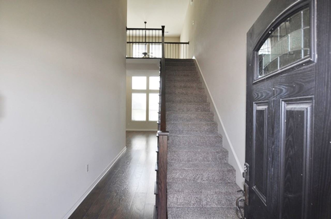 116-122 Eagle Meadow Drive - Photo 3 of 27