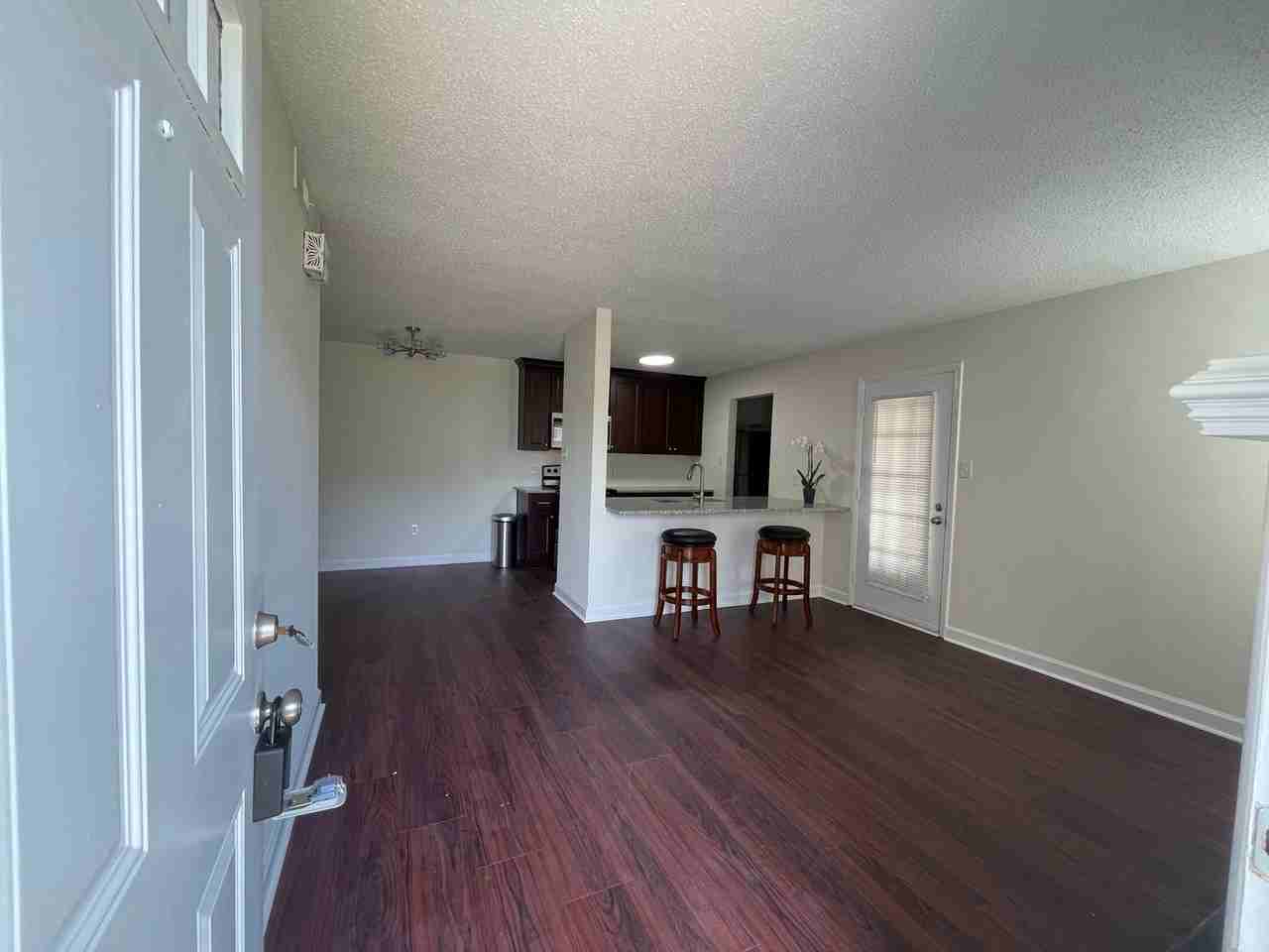 520 Pillar Ct - Photo 3 of 20