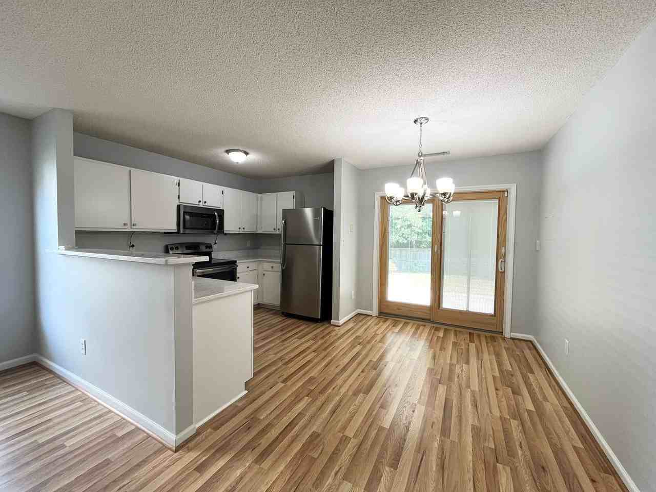 934 Homestead Park Dr - Photo 7 of 26