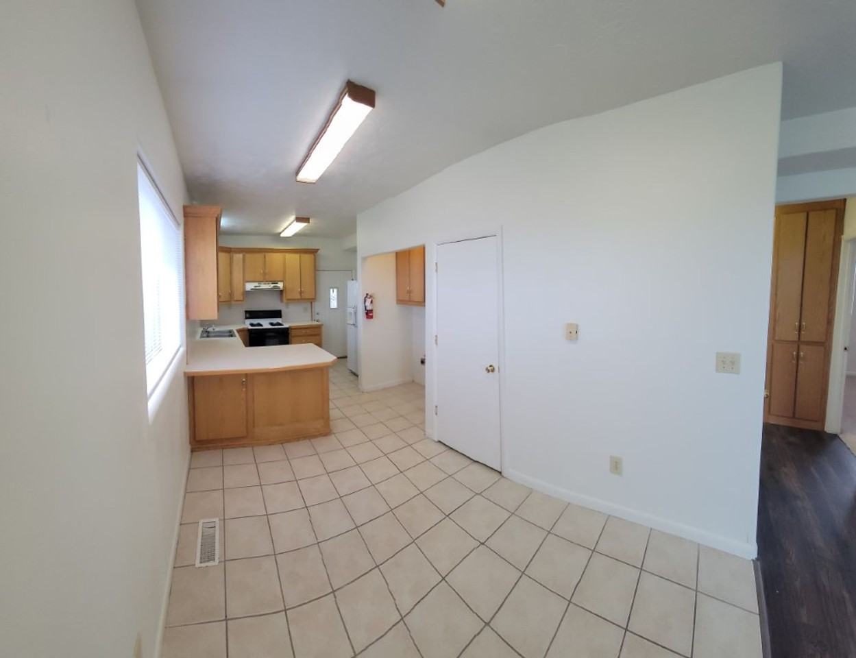 457 Stegelmeier Ln - Photo 3 of 7