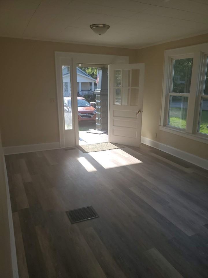 1812 Hercules Ave - Photo 3 of 10