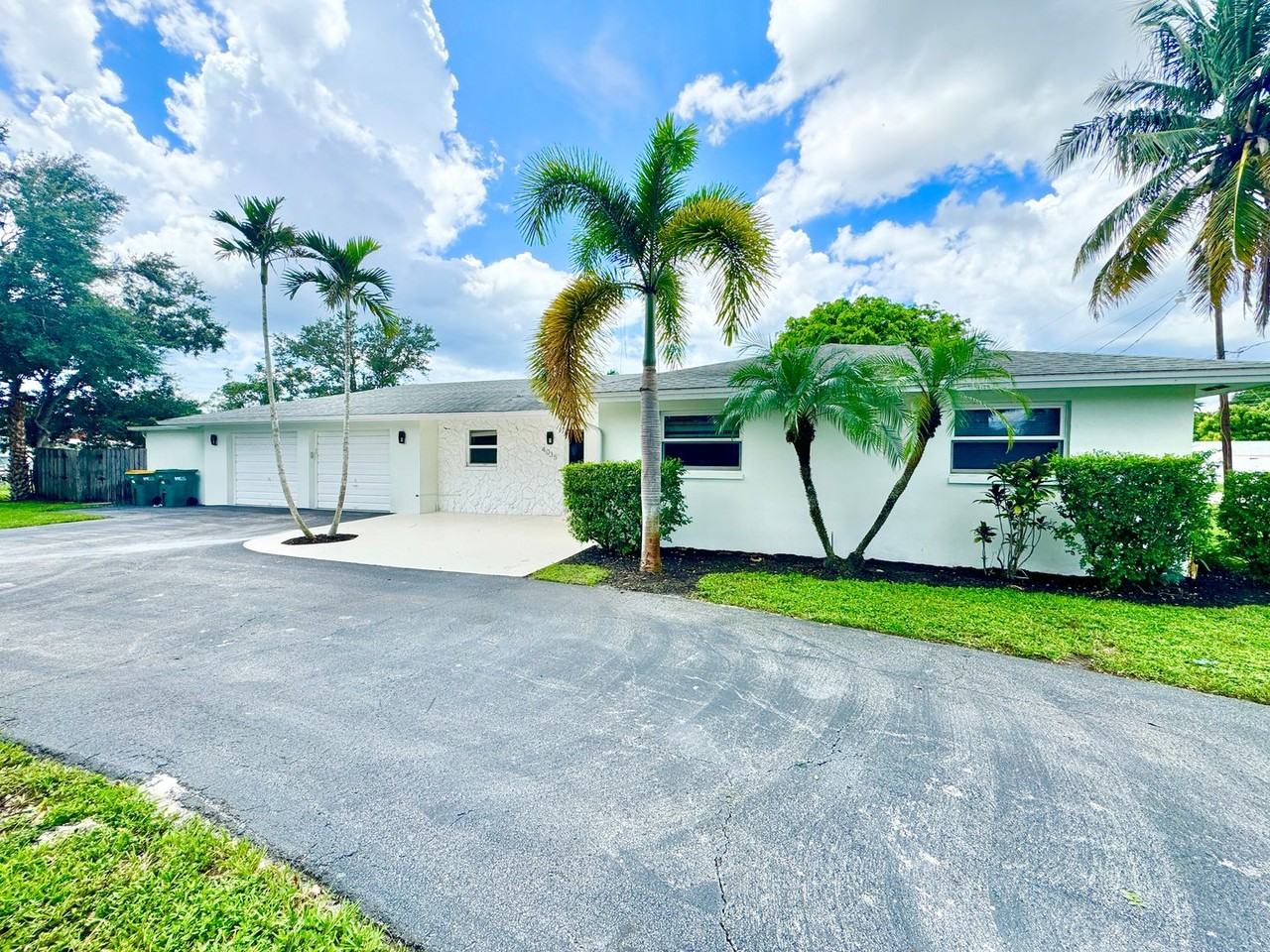 4035 12th St N - Photo 3 of 23