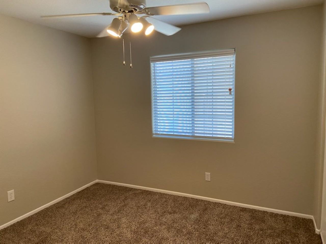 3233 West Abraham Lane - Photo 6 of 13