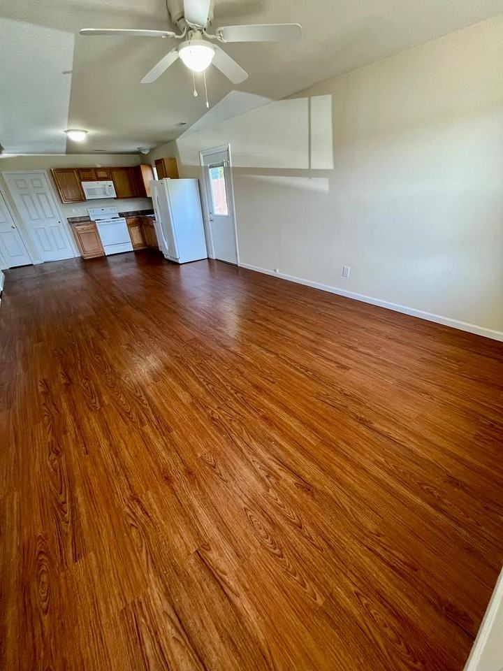 67 Liberty Ln - Photo 2 of 9