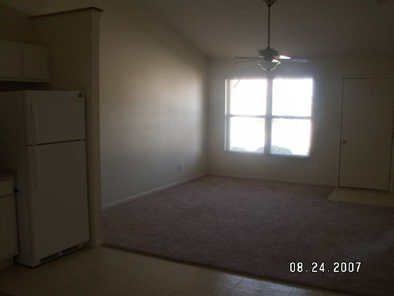 Laurel Creek Apts, 2298 Shamrock - Photo 3 of 29