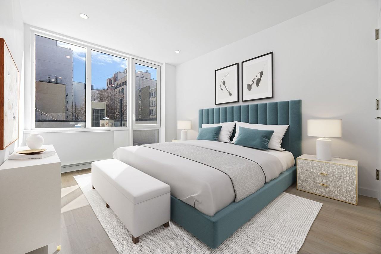 1661M - Photo 2 of 6