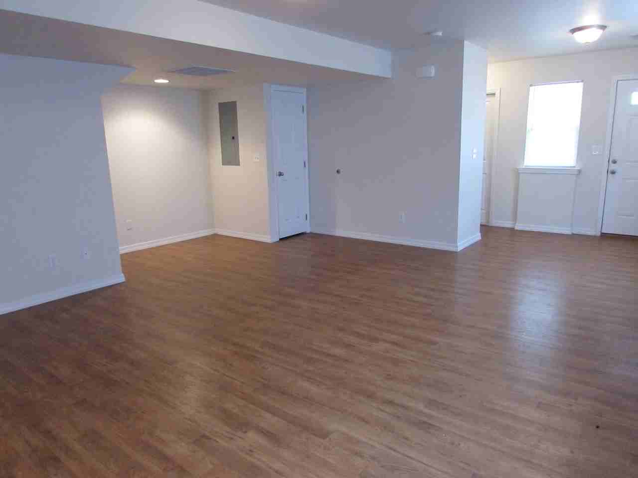 115 Andrews Dr - Photo 4 of 26