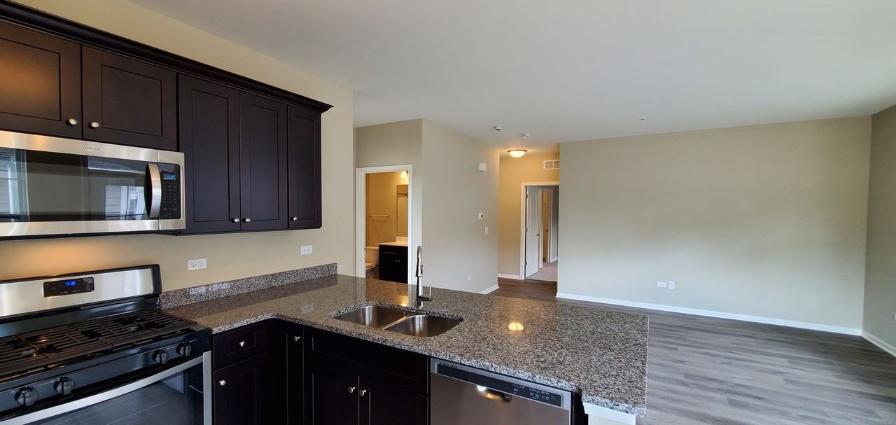 497 Timber Pointe Dr - Photo 3 of 11